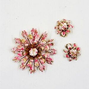 Vintage CORO Mum Blossom Brooch & Clip On Earrings Set Gold Tone Pink Rare